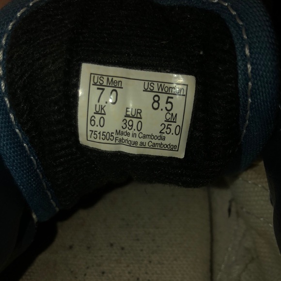 Blue Vans Old Skool sneakers - Picture 3 of 3